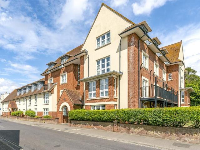 Flat for sale in Worthing, West Sussex