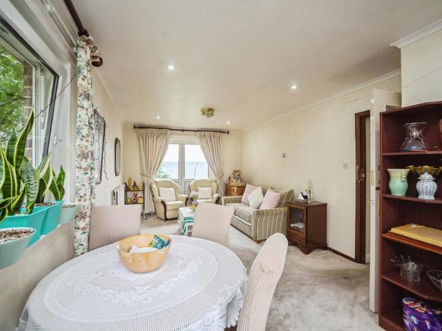 Flat for sale in Hamerton, Kent