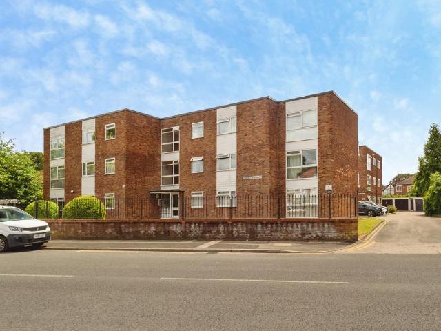 Flat for sale in Georgia, Greater Manchester