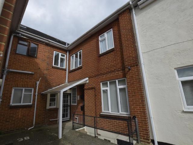 Flat for sale in Talbot Village, Bournemouth