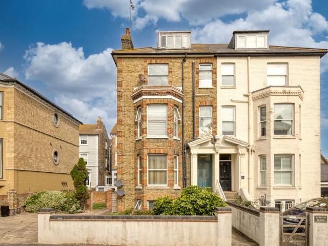 Flat for sale in Upton, Thanet