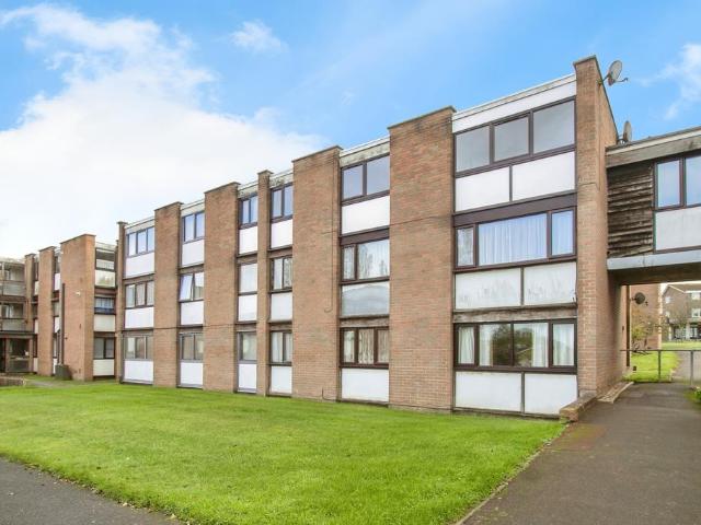 Flat for sale in Oakdale, Poole