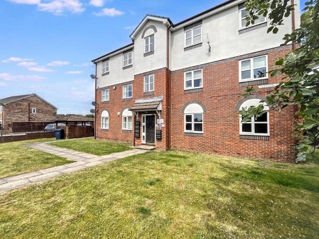 Flat for sale in Hebburn, Tyne And Wear
