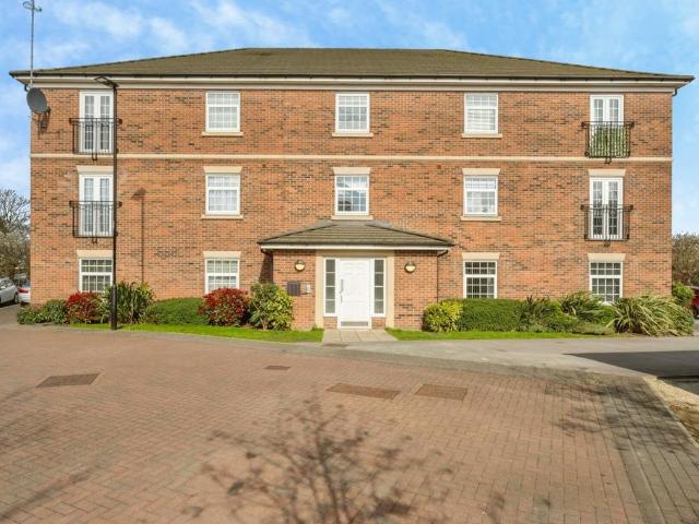 Flat for sale in Belle Vue, South Yorkshire