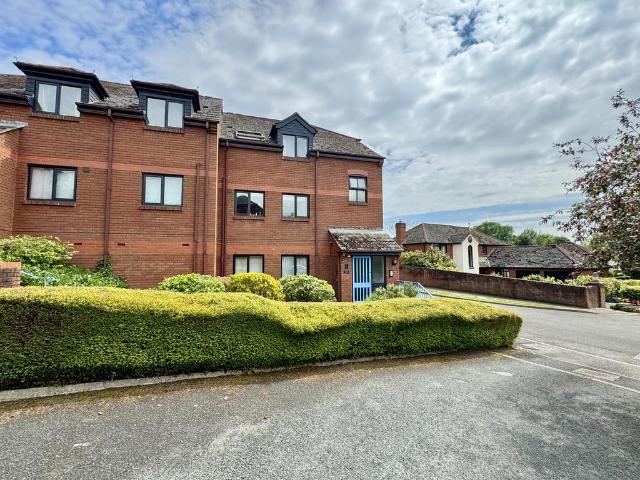 Flat for sale in St Leonards, Watergate