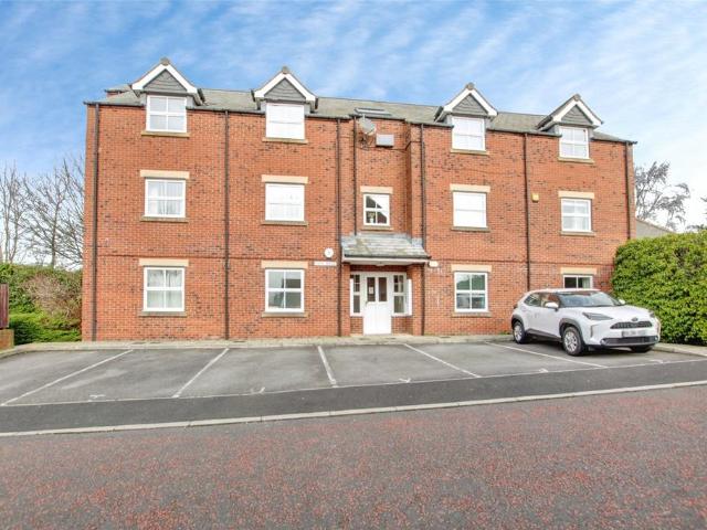 Flat for sale in Durham