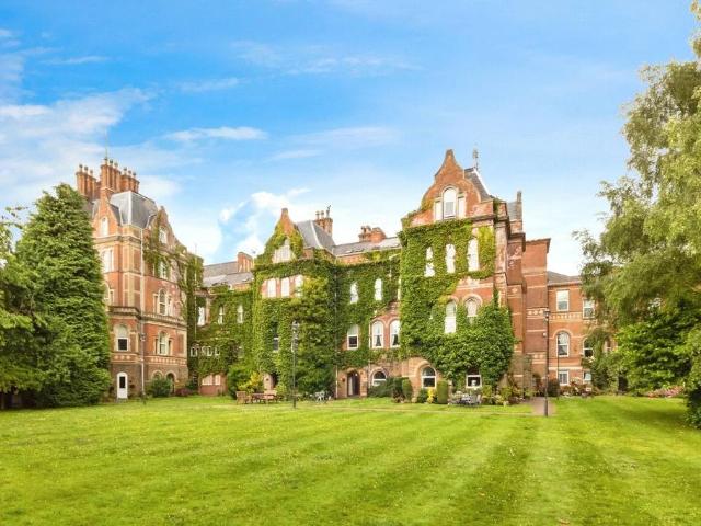 Flat for sale in Haddon, East Midlands