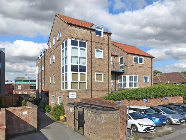 Flat for sale in High Field, York