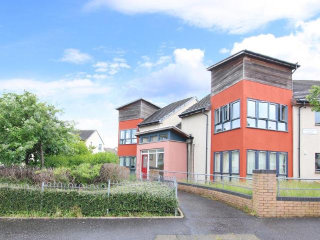 Flat for sale in Bingham, Craigmillar