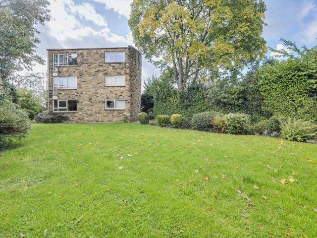 Flat for sale in Cuddy Hill, Leeds