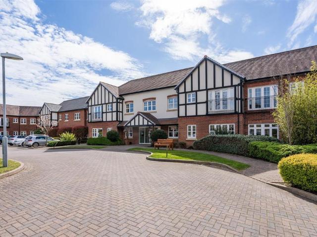Flat for sale in West Midlands
