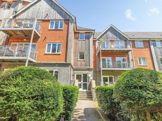Flat for sale in Bletchley and Fenny Stratford, Fenny Stratford