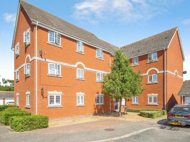 Flat for sale in Eastbridge, Suffolk