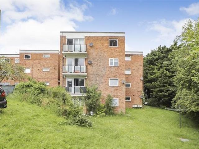 Flat for sale in Five Acres, Hertfordshire