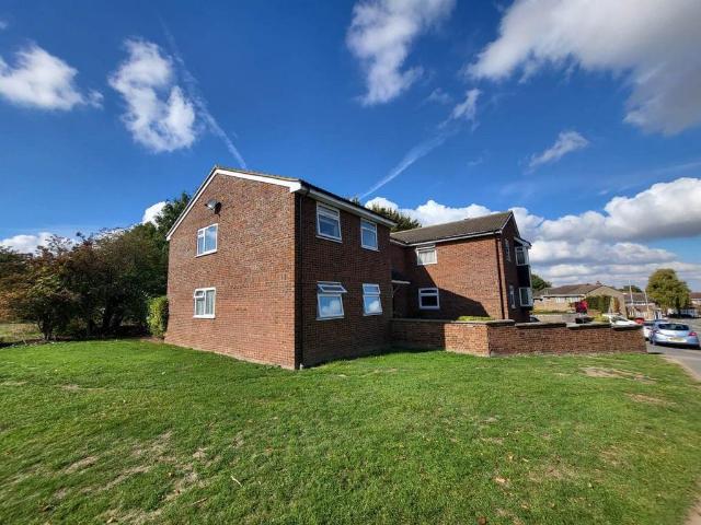 Flat for sale in Royston, North Hertfordshire