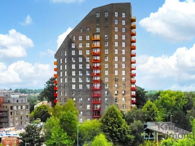 Flat for sale in Ringlestone, Midway