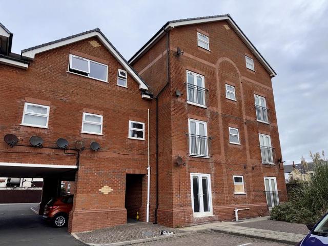 Flat for sale in Blackpool