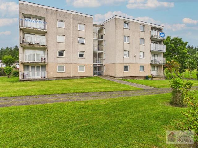 Flat for sale in St Leonards, Barassie