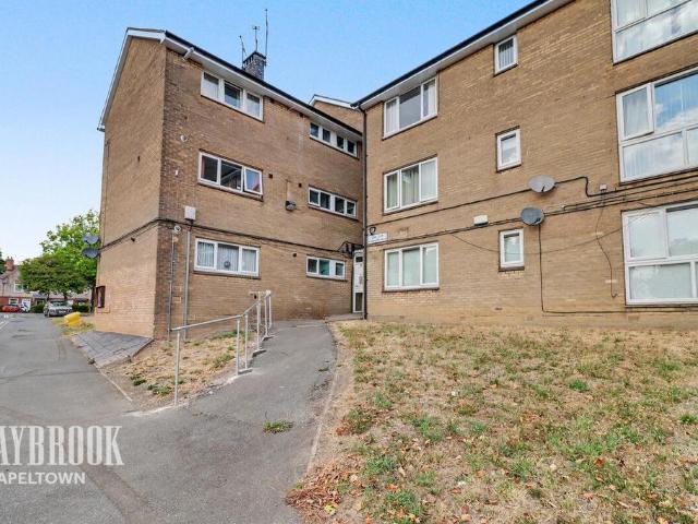 Flat for sale in Page Hall, South Yorkshire