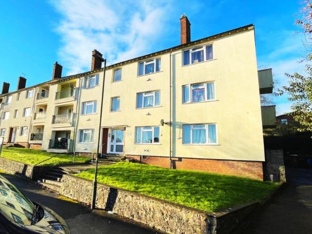 Flat for sale in Shiphay