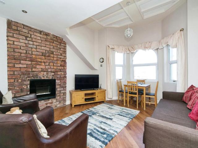 Flat for sale in Llandudno, Wales