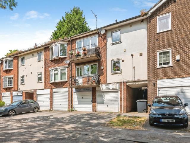 Flat for sale in Gedling, East Midlands