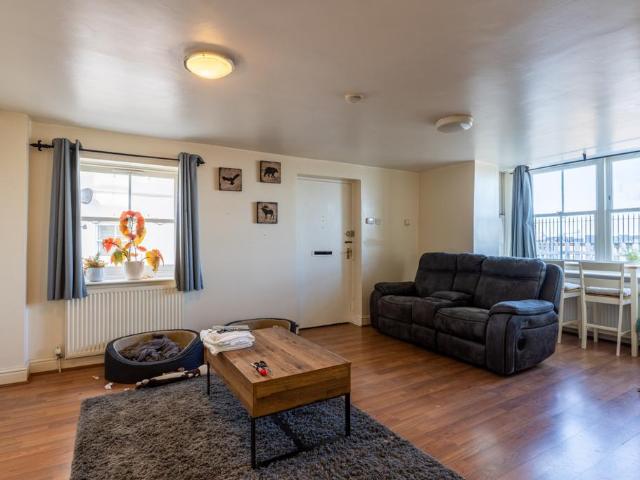 Flat for sale in Hamerton, Kent