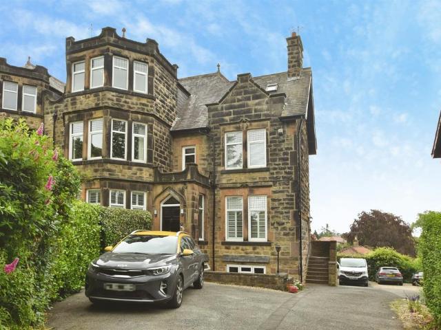 Flat for sale in Duchy, Harrogate