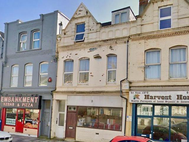 Flat for sale in Cattedown, Mount Wise