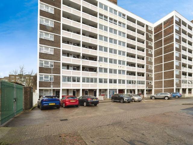 Flat for sale in Old Town, Hull