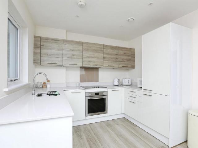 Flat for sale in Brompton, Gillingham