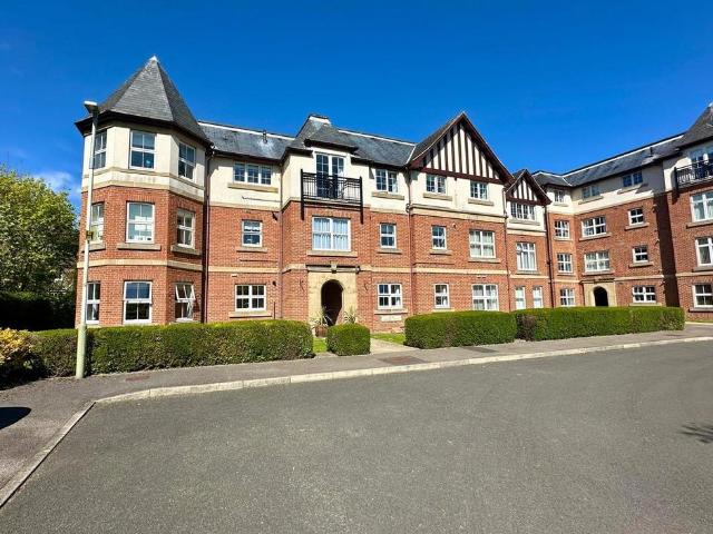 Flat for sale in Darlington
