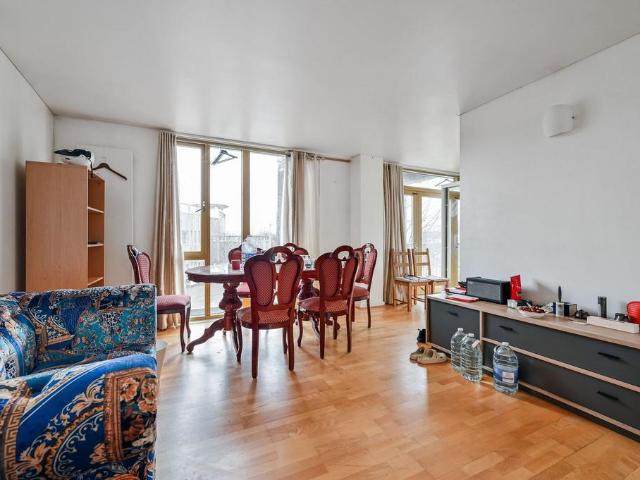 Flat for sale in Greenwich Millennium Village, Greater London