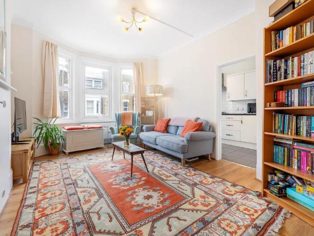 Flat for sale in Brixton, Greater London