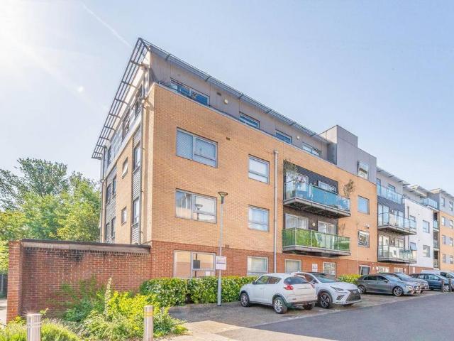 Flat for sale in London Borough of Merton, Greater London