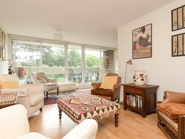 Flat for sale in South Park, Red Hill