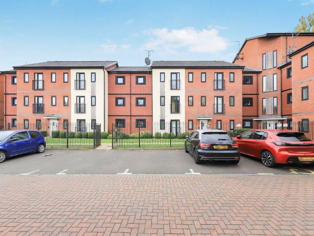 Flat for sale in Bilston, Wolverhampton