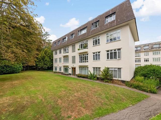 Flat for sale in London Borough of Lewisham, Cat Hill