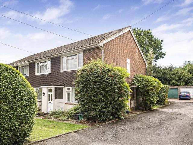 Flat for sale in Five Acres, Hertfordshire
