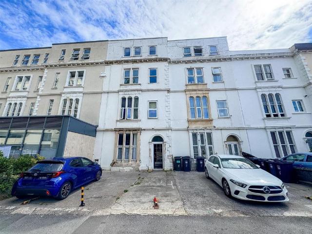 Flat for sale in Weston-super-mare, North Somerset