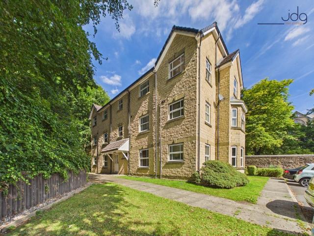 Flat for sale in Quernmore, Bare