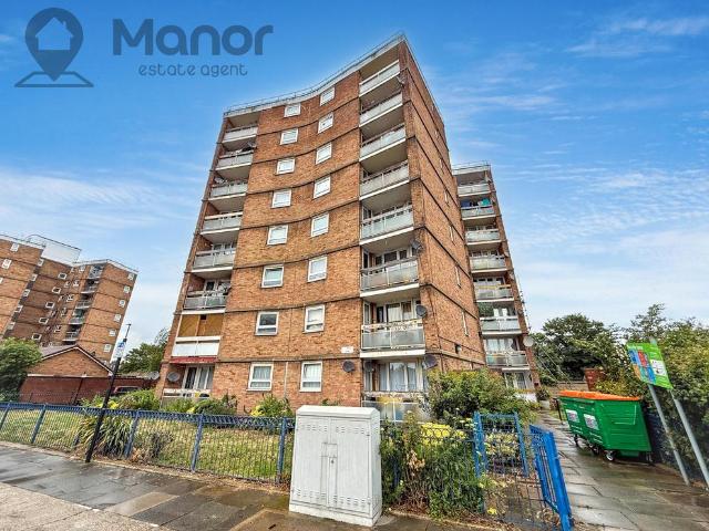 Flat for sale in Little Ilford, Greater London