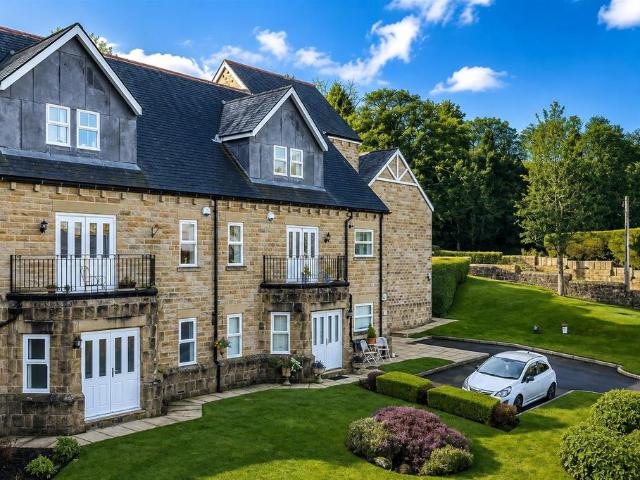 Flat for sale in Ilkley, West Yorkshire