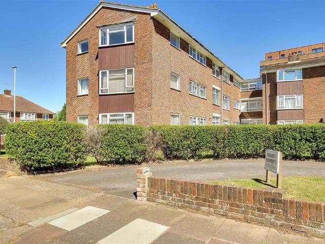 Flat for sale in West Worthing, Worthing