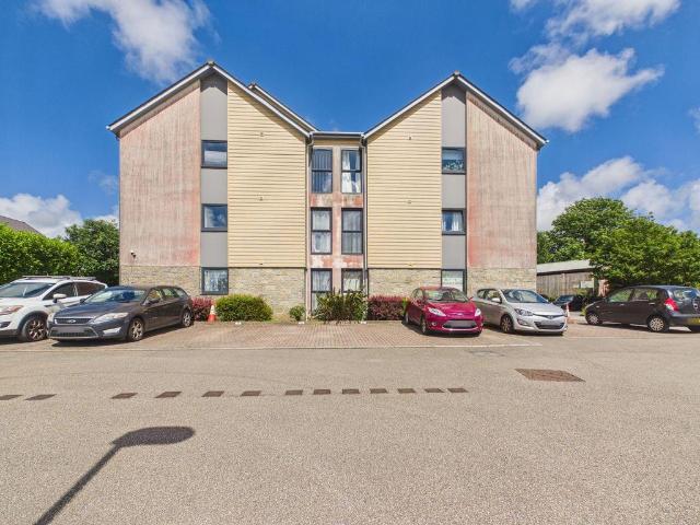 Flat for sale in Mount Ambrose, Cornwall