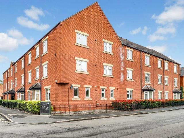 Flat for sale in Caldermill, East Midlands