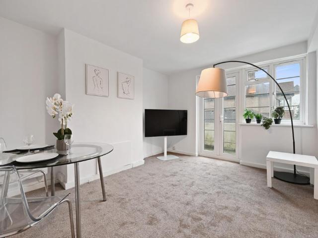 Flat for sale in North Finchley, Isle Of Man