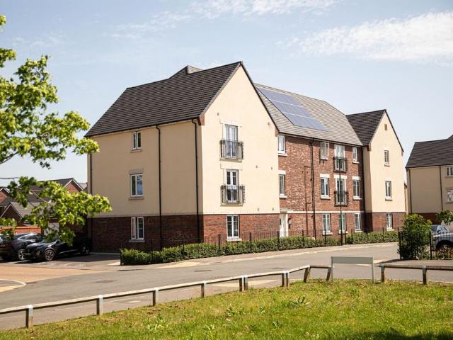 Flat for sale in Glynde, West Sussex