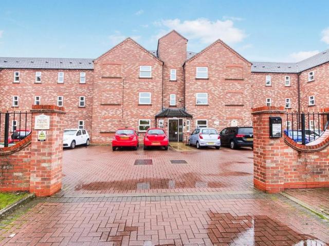 Flat for sale in The Groves, High Field