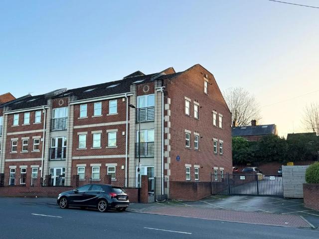 Flat for sale in Heeley Bottom, Meersbrook